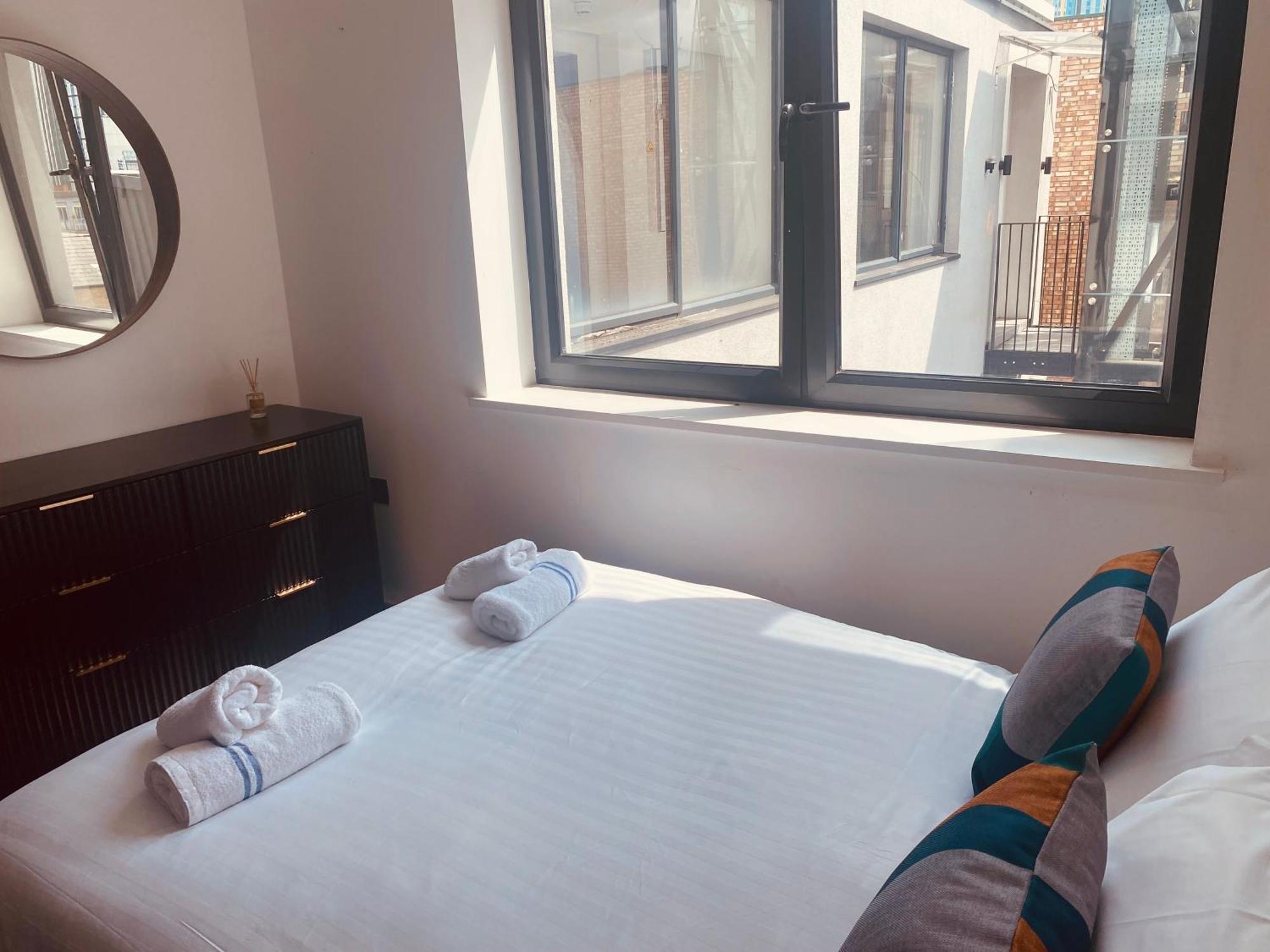 Shoreditch 3 Bed 2 Bath Large Terrace & Park View Appartamento *